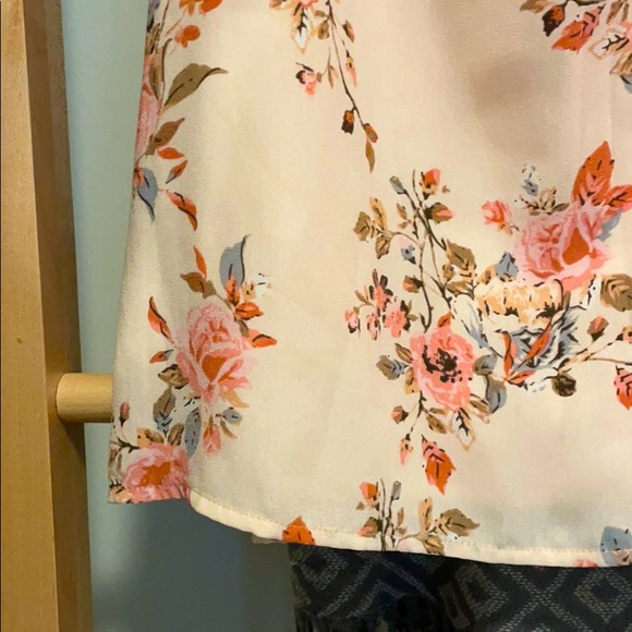 Brixon and Ivy Women’s Halter Blouse Blush Floral Small Spring Womens Top - Picture 6 of 13
